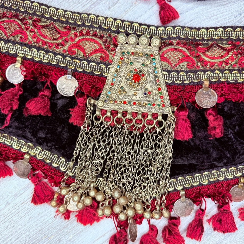 Vintage handmade beaded coin belly dancing hip belt side sash medium costume - Picture 2 of 11